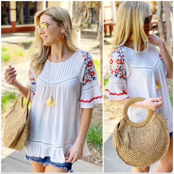 ✨LAST ONE✨Summer Mindset Embroidered Tunic-Ivory - Picture 2 of 3